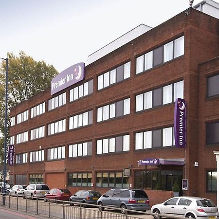 Premier Inn London Hanger Lane Dış mekan fotoğraf