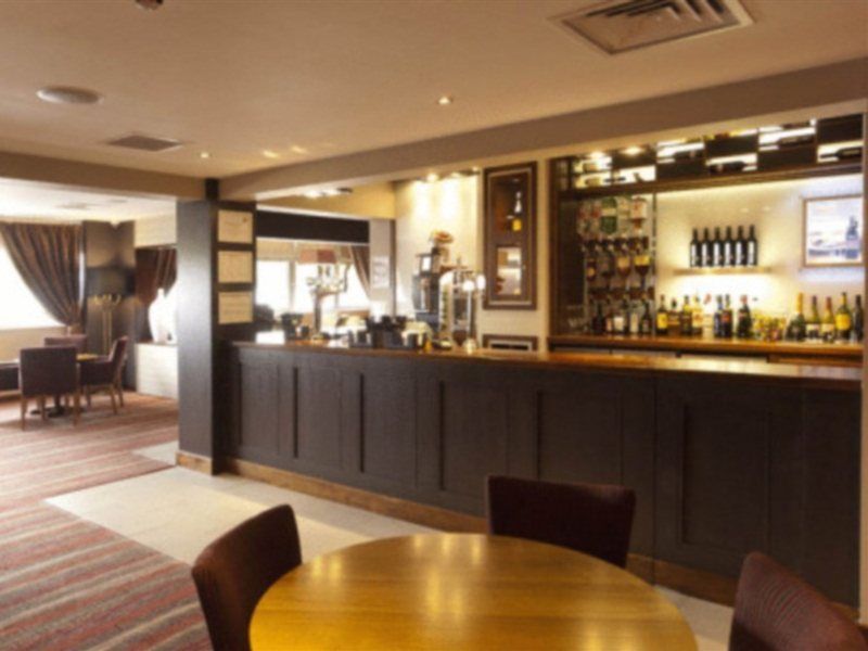 Premier Inn London Hanger Lane Dış mekan fotoğraf